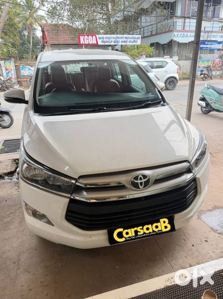 2016 Toyota Innova Crysta
