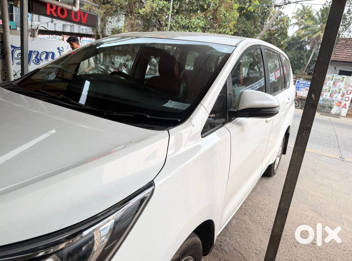 2016 Toyota Innova Crysta