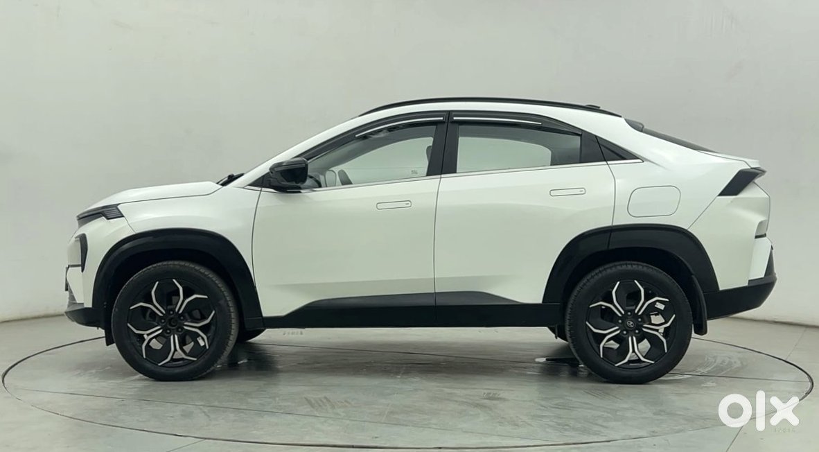 2024 Tata Curvv - Petrol Manual