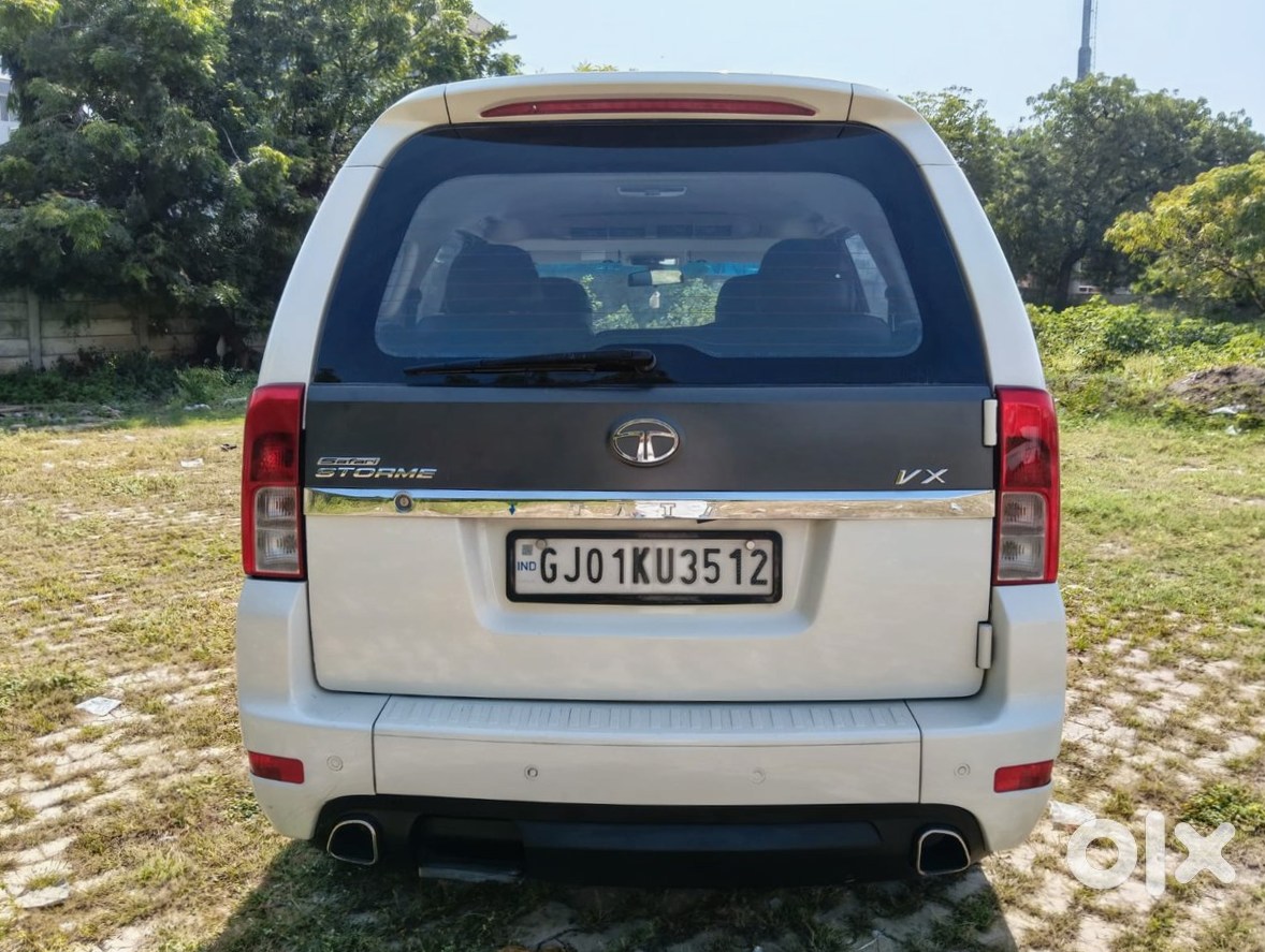 Tata Safari Storme 2013 Petrol