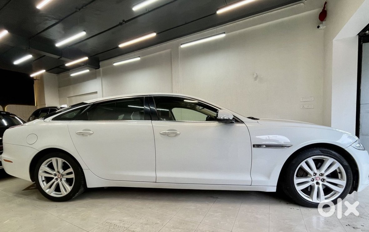 Jaguar Xj 2013 - Luxury Sedan