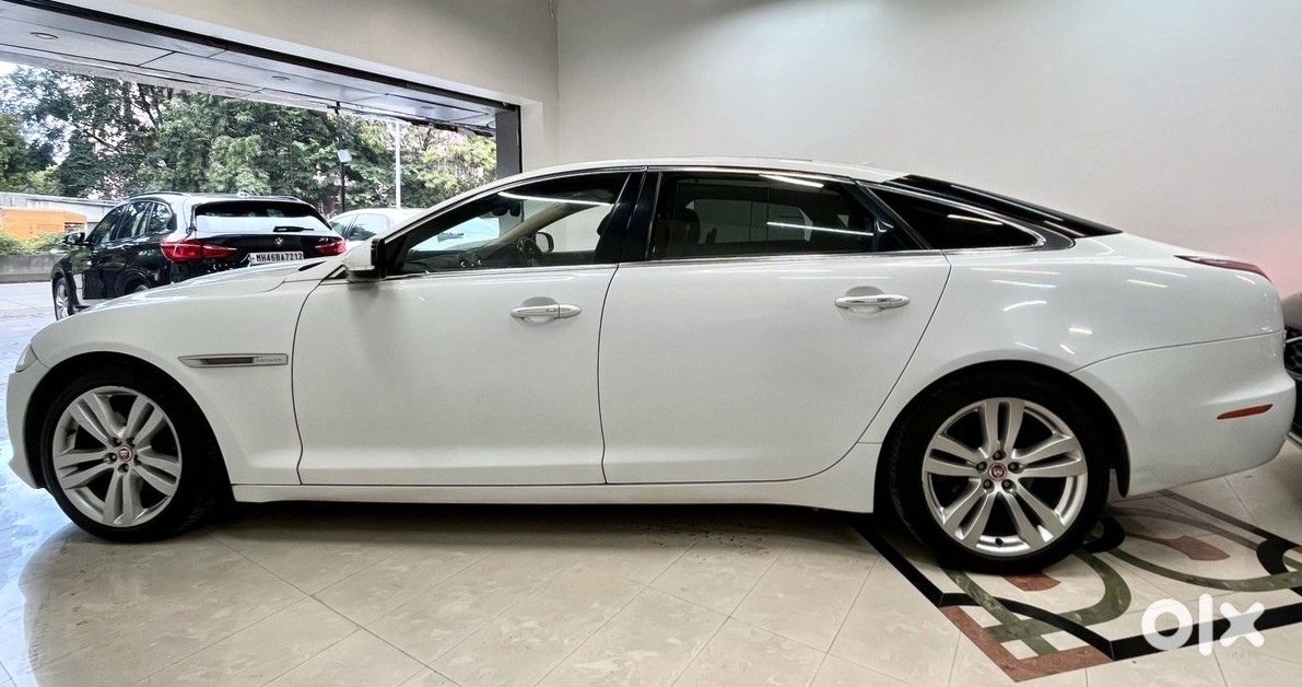Jaguar Xj 2013 - Luxury Sedan
