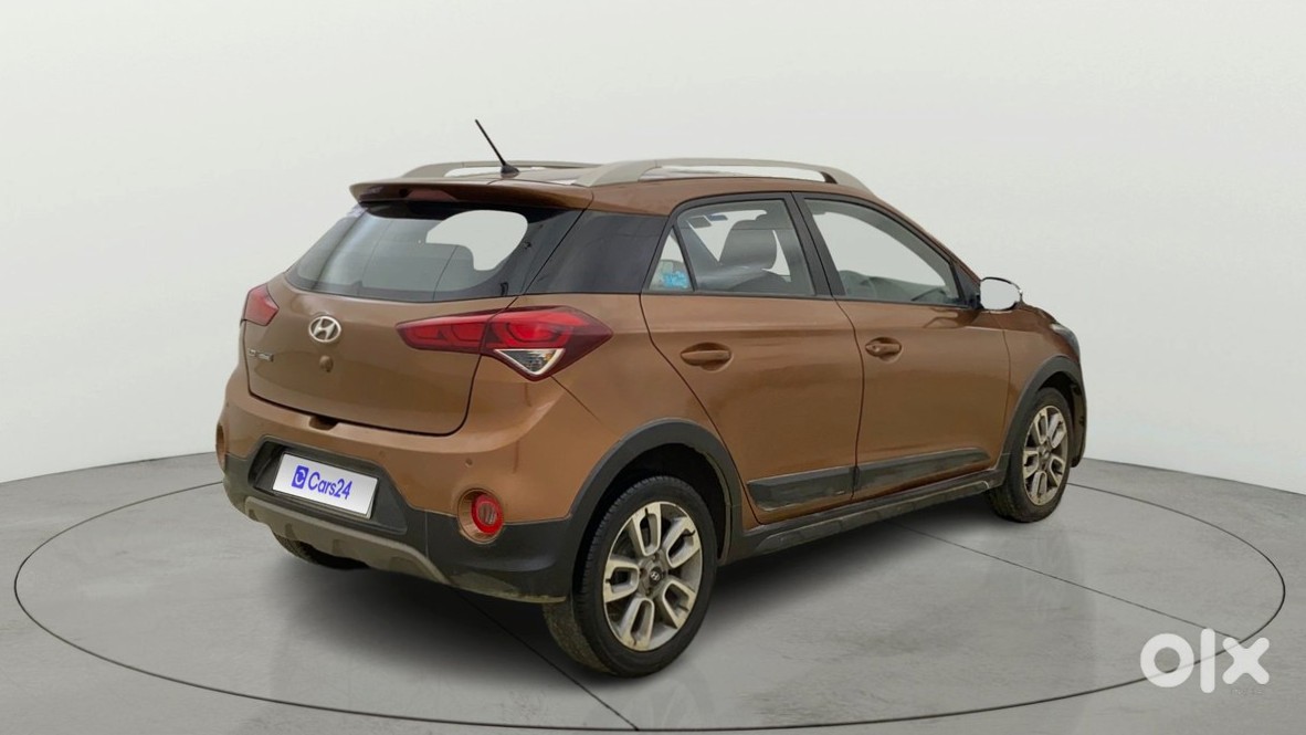 Urgent - 2018 Hyundai I20 Active Petrol