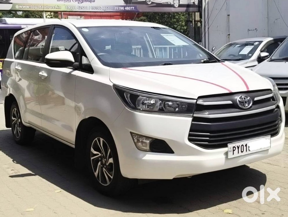 Toyota Innova Crysta 2023 Diesel Manual