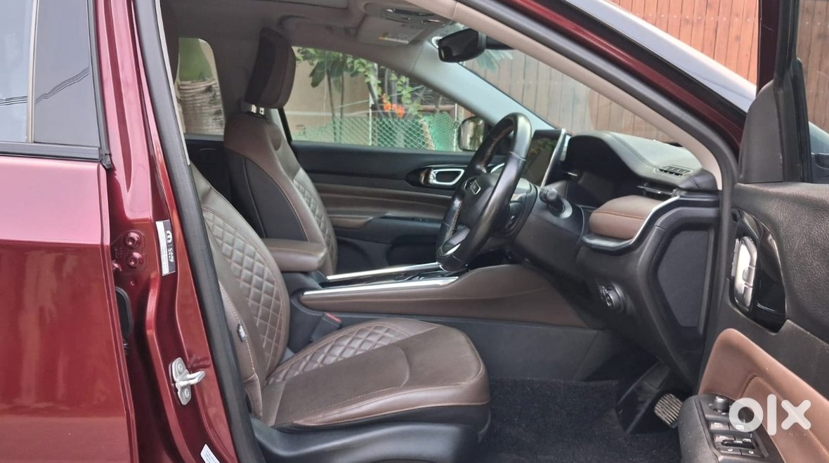 2023 Jeep Meridian - Premium Suv