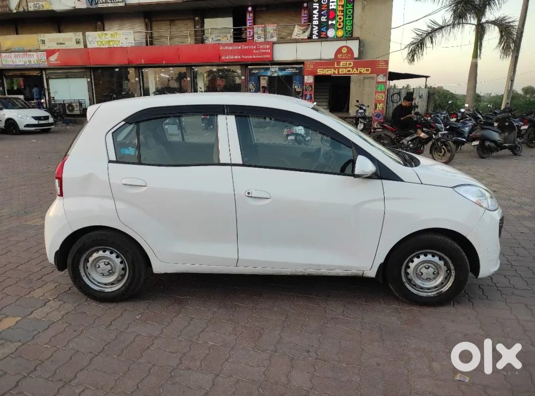 Hyundai Santro Cheap Family Car