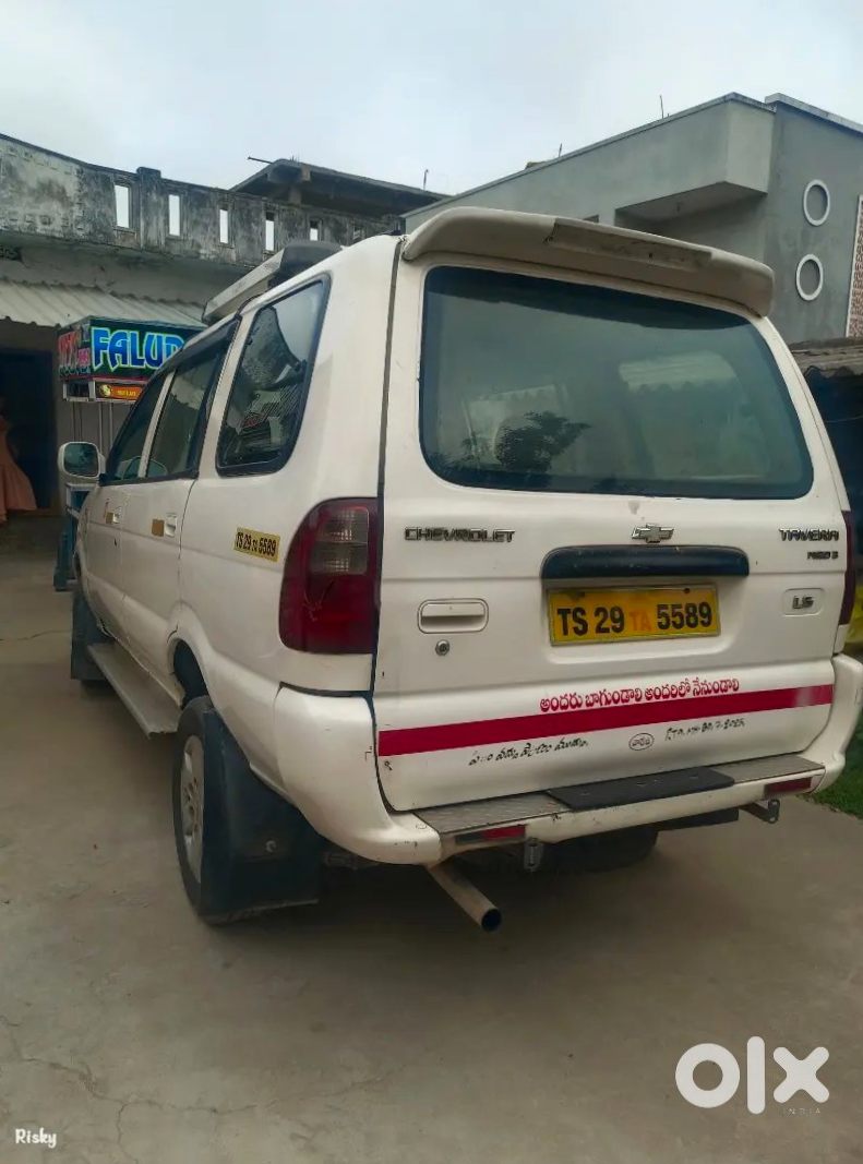 Chevrolet Tavera 2014 | Petrol | Manual