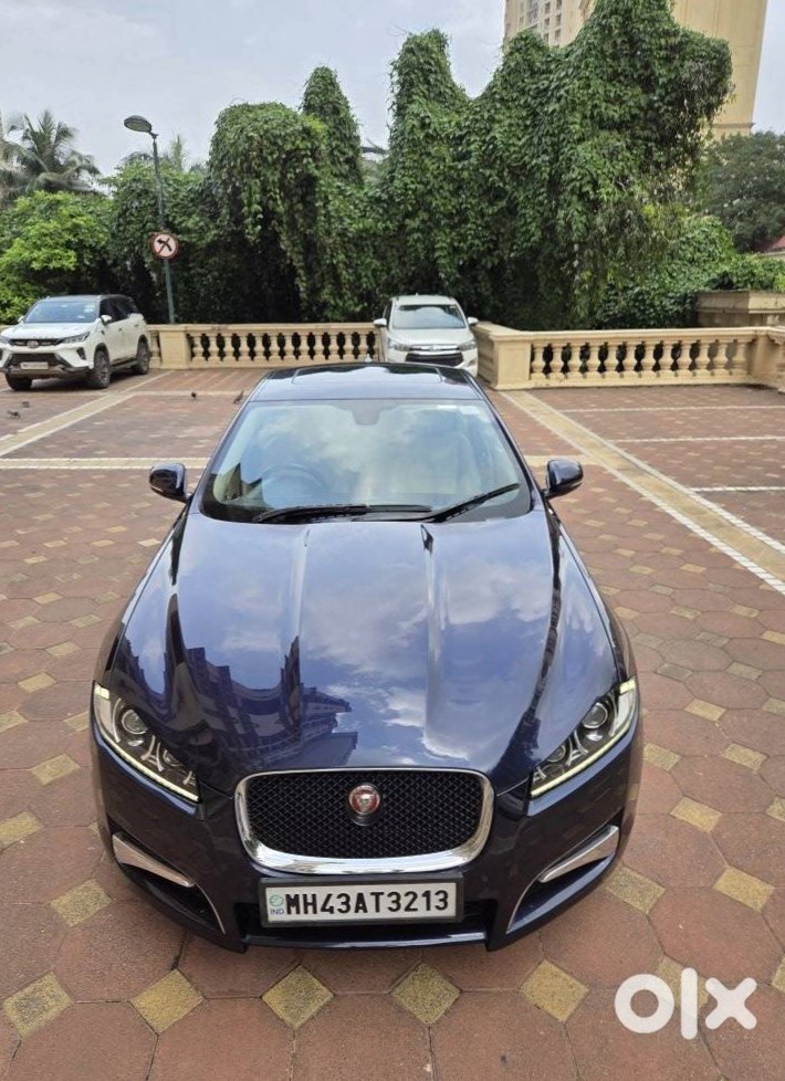 शानदार जैगुआर एक्सएफ सीएनजी