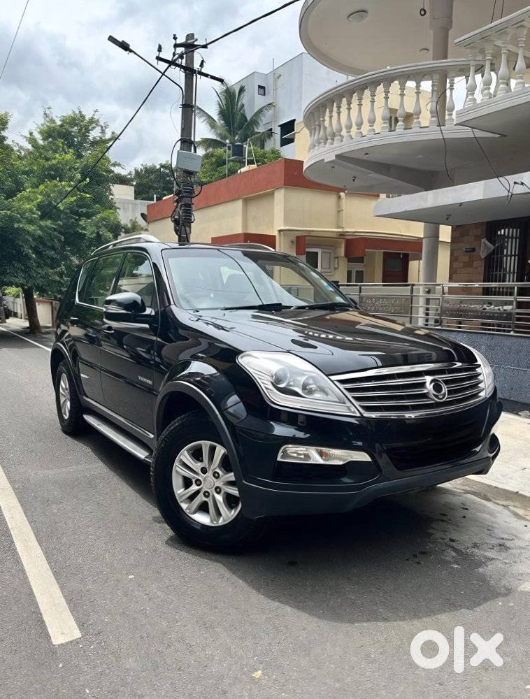 Mahindra Rexton 2013 Manual Petrol