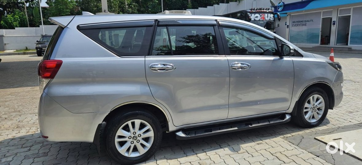 2017 Toyota Innova Crysta Electric Automatic