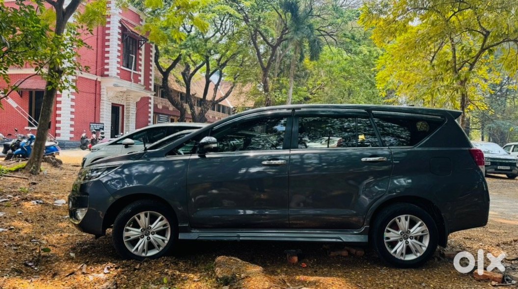 Toyota Innova Crysta Petrol Manual 2017