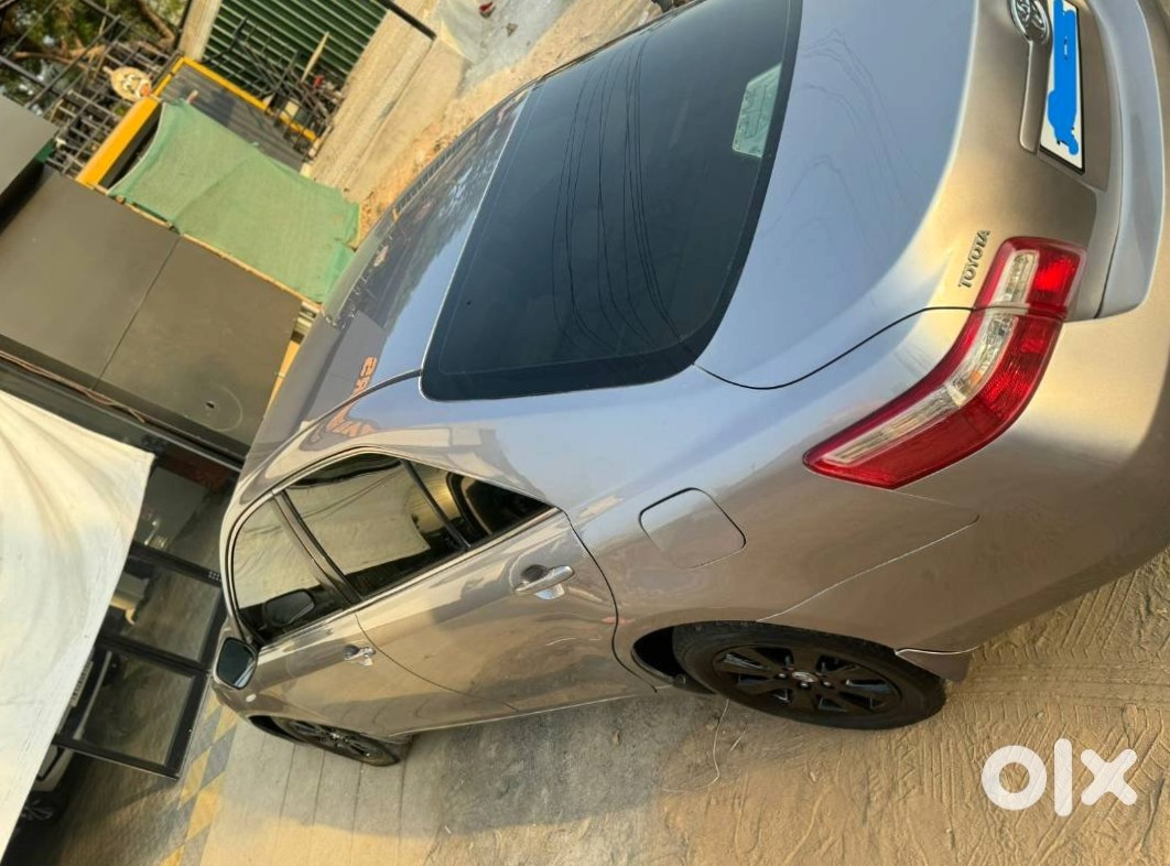 Selling My 2011 Toyota Camry