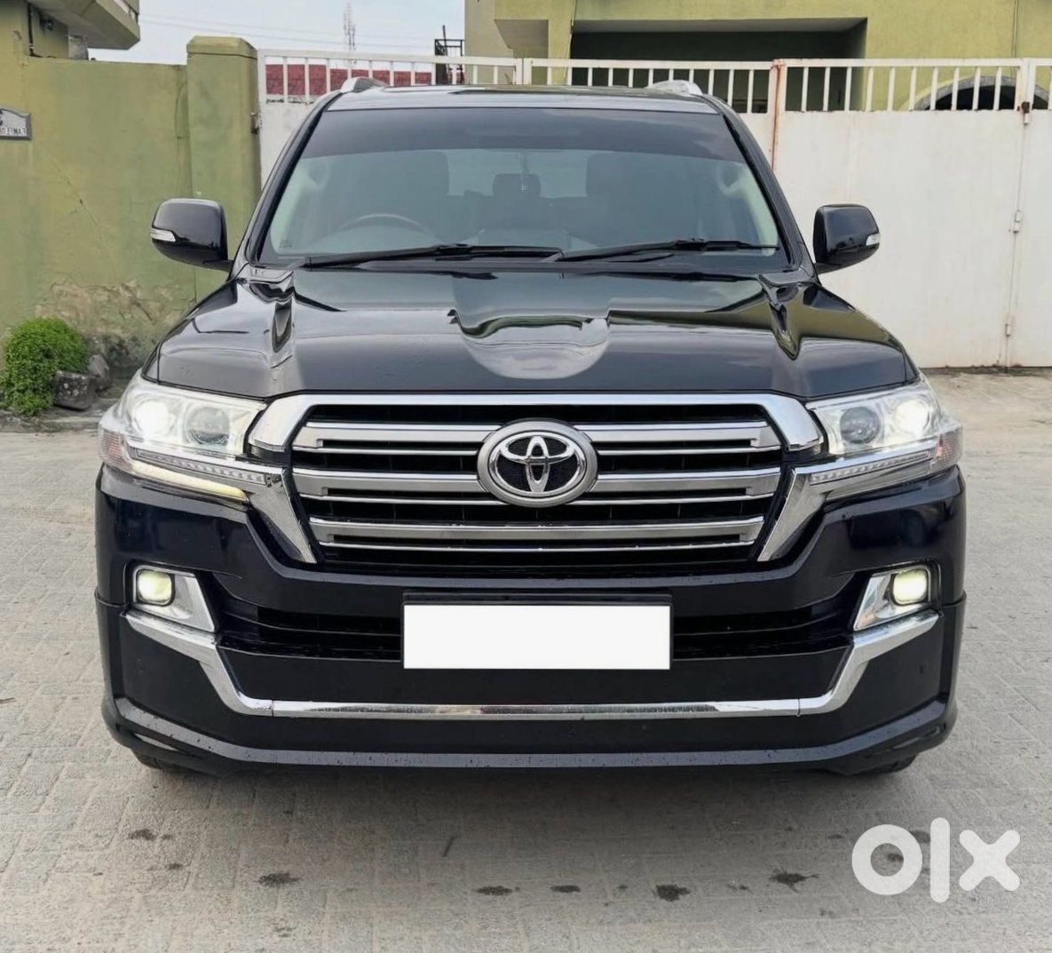 Toyota Land Cruiser 2012 Luxury Suv