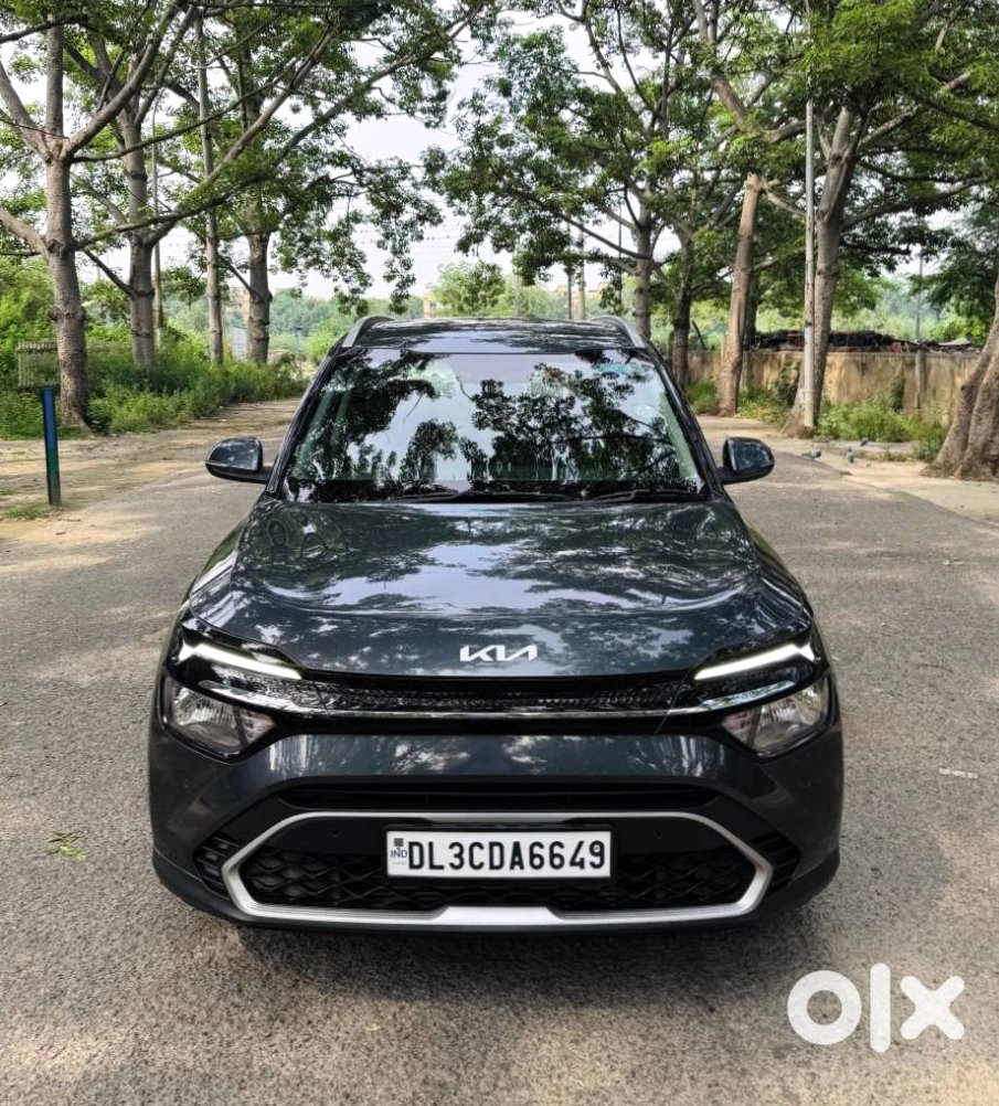 Kia Carens 2022 Petrol - Family Car