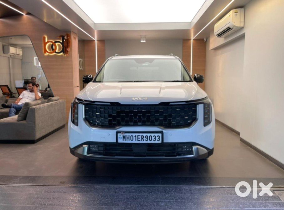 2024 Kia Carnival Cng - Going Abroad