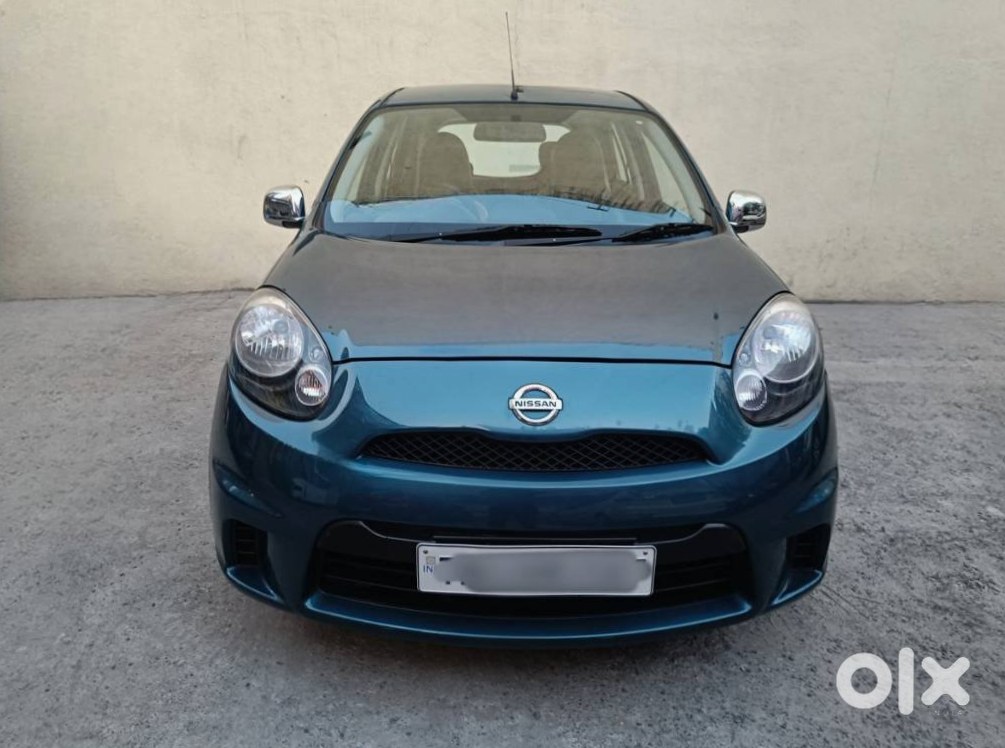 Old Nissan Micra Active