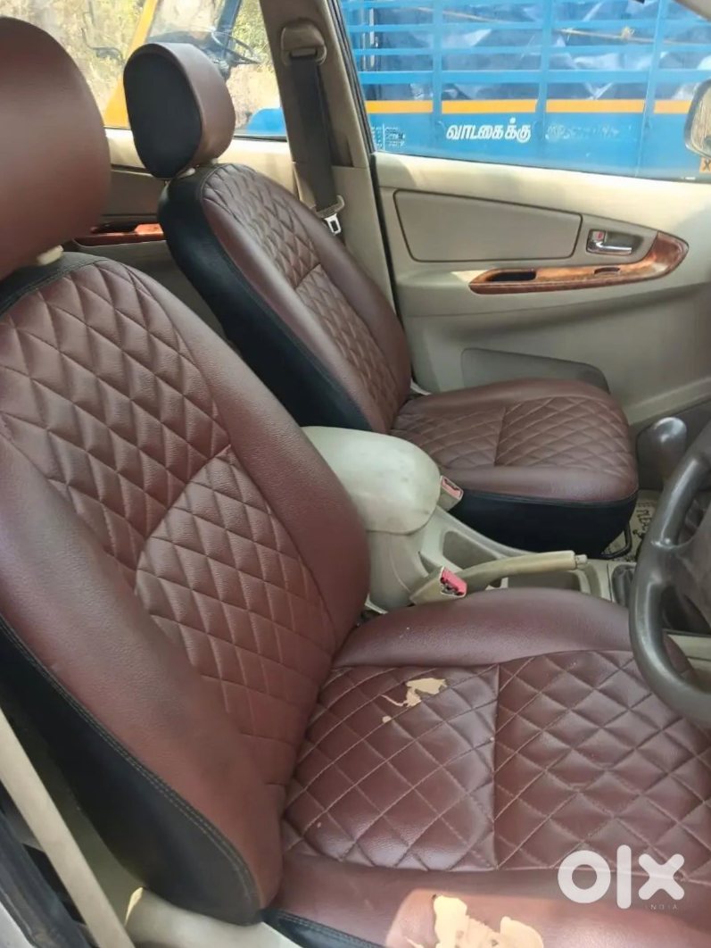 Toyota Innova 2014
