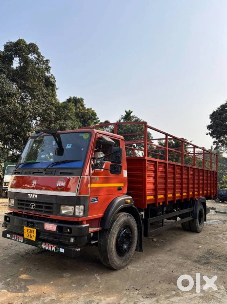 2023 Tata Safari Petrol