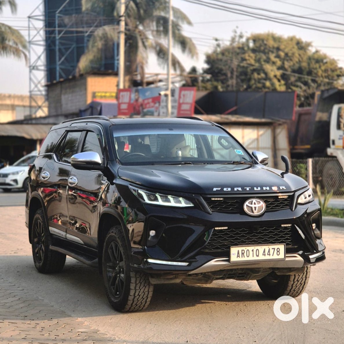 Toyota Fortuner - Family Suv