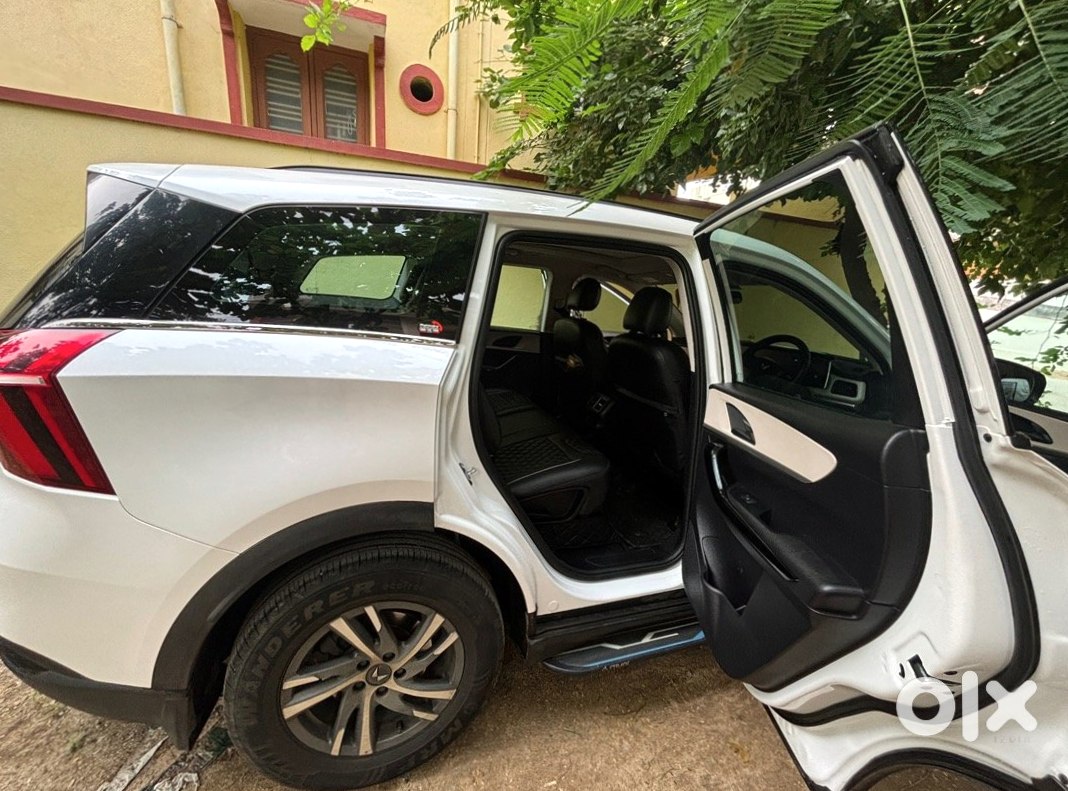 2024 Mahindra Xuv700 | Diesel Automatic | Low Mileage