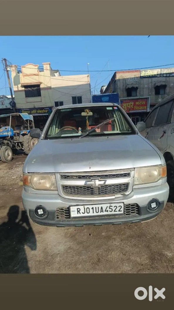 Chevrolet Tavera | Manual | Petrol