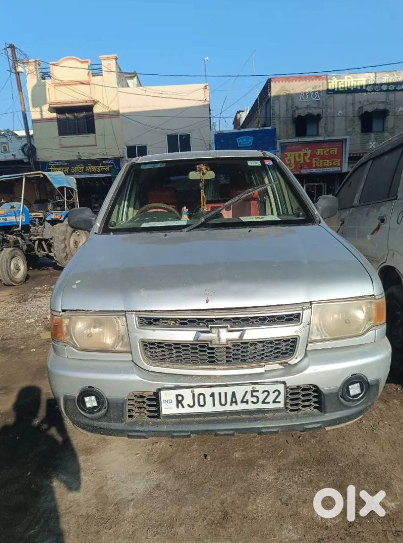 Chevrolet Tavera | Manual | Petrol