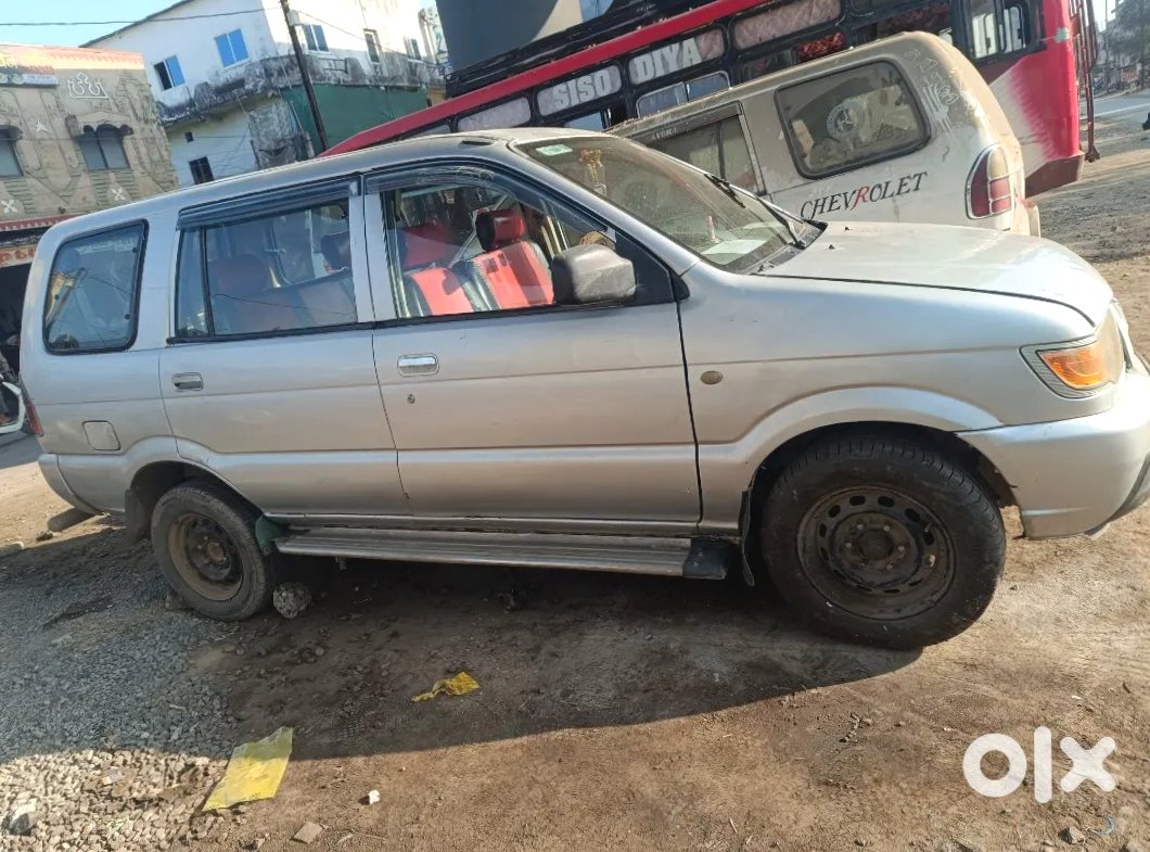 Chevrolet Tavera | Manual | Petrol