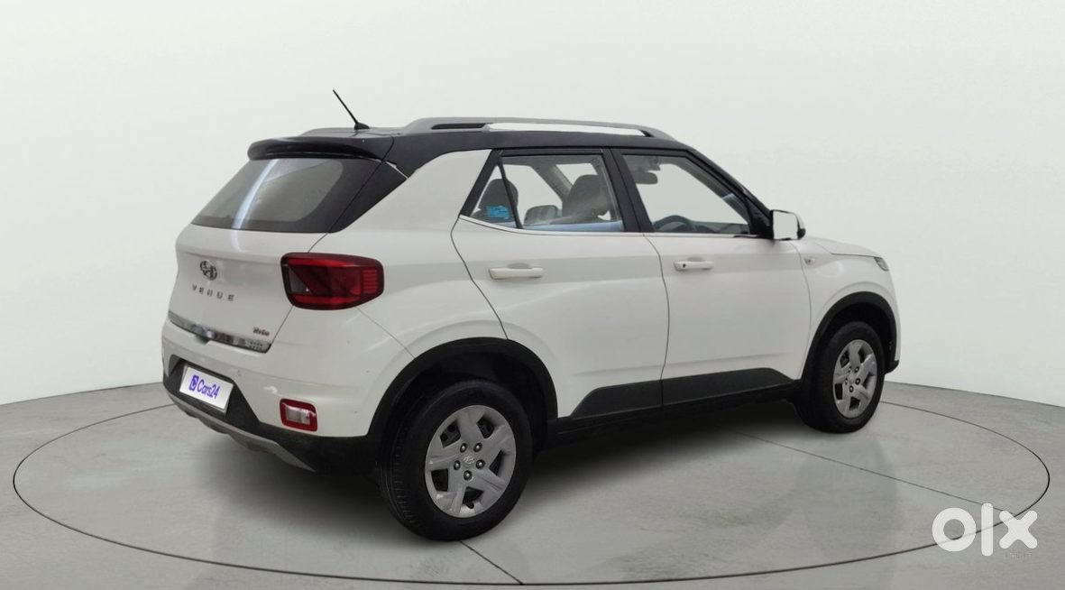 Hyundai Venue 2022 - Petrol Manual