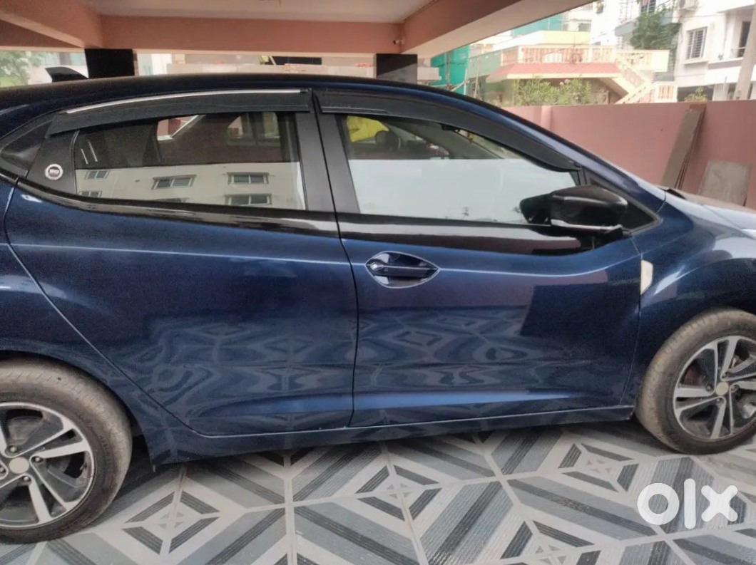 Tata Altroz Petrol 2022