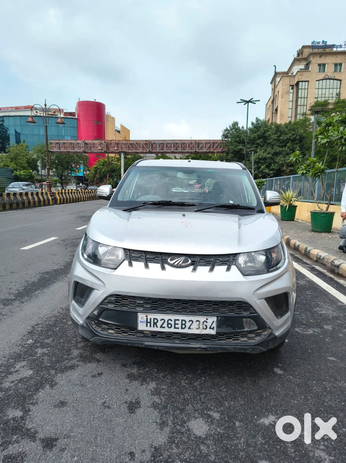 2017 Mahindra Kuv 100 Petrol Manual
