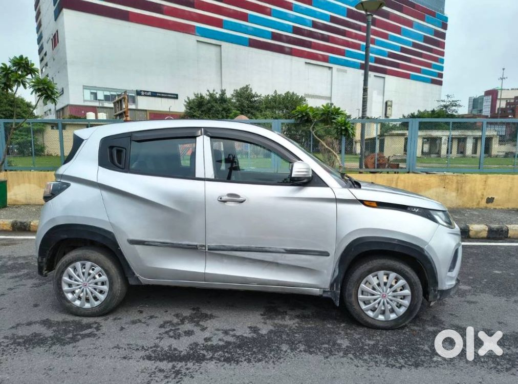 2017 Mahindra Kuv 100 Petrol Manual