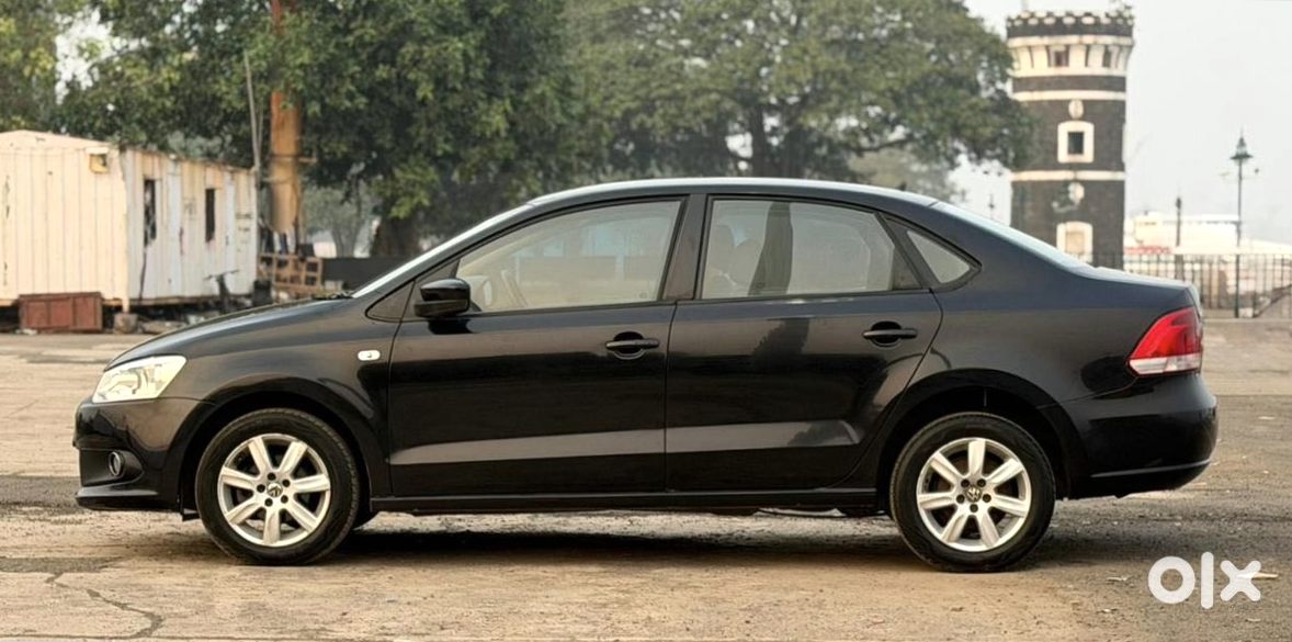 Volkswagen Vento Petrol Auto 2012