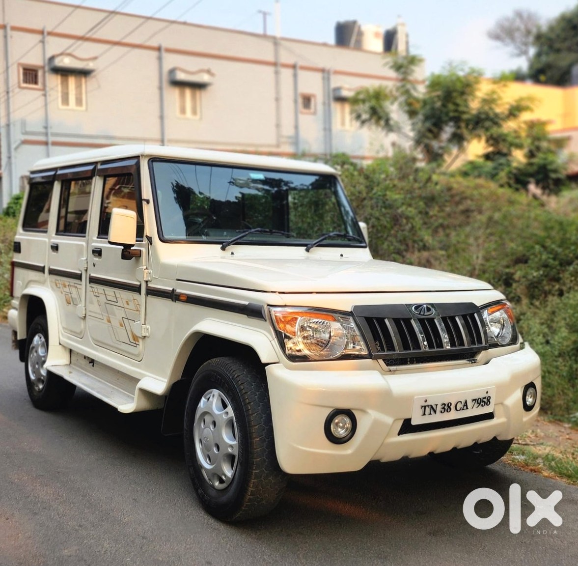 Mahindra Bolero Petrol 2010