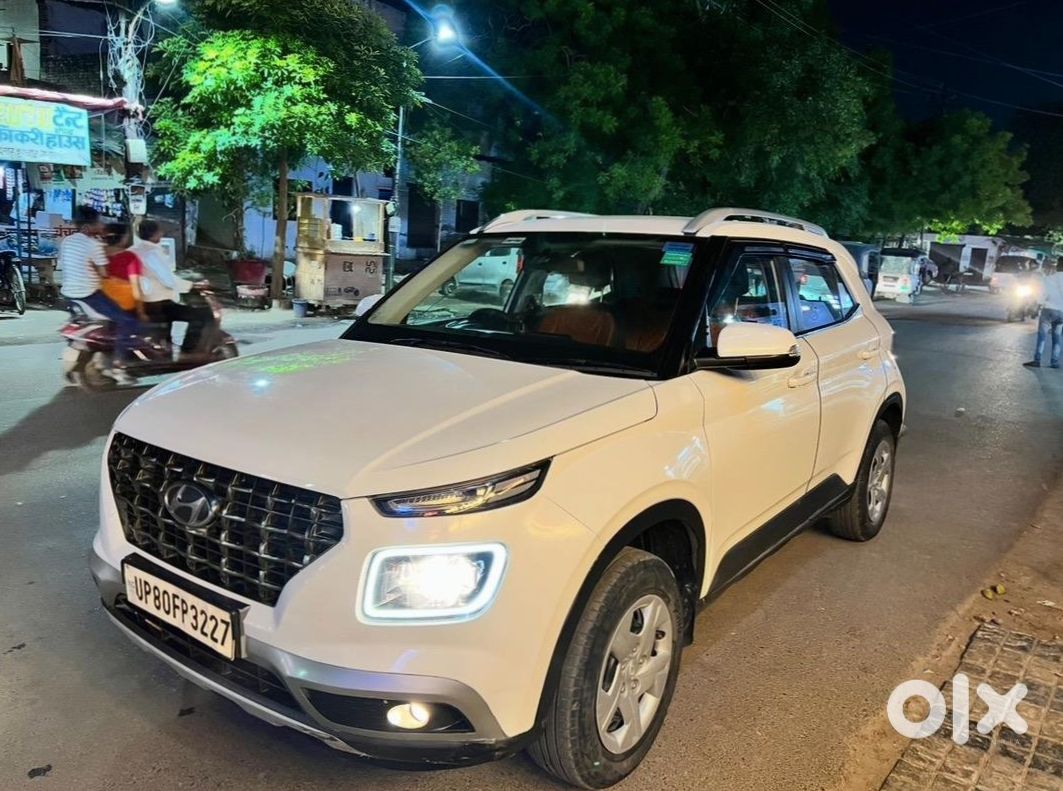 Hyundai Venue 2023 Diesel Automatic