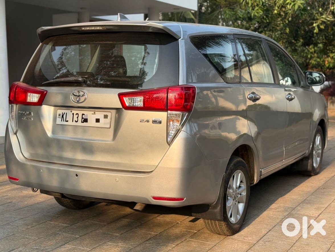 Toyota Innova Crysta 2012 Manual