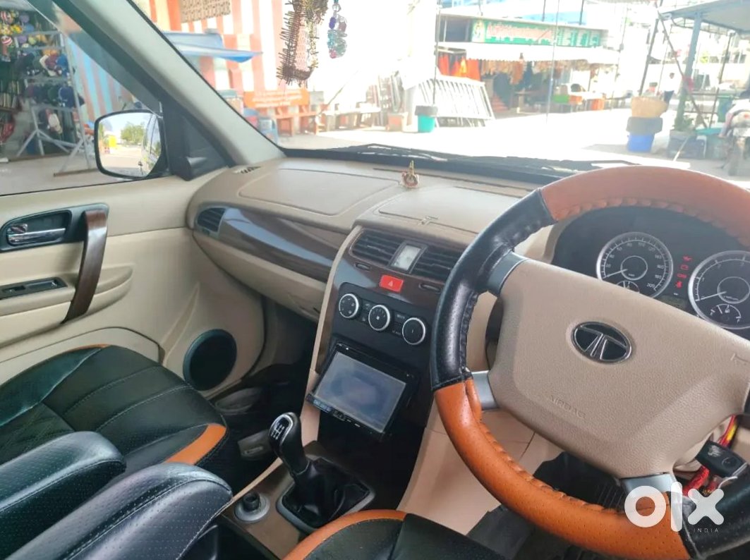 Tata Safari Storme 2013