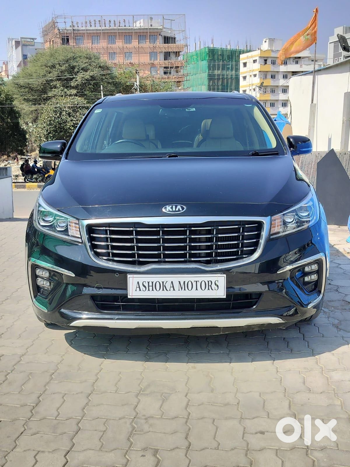 Kia Carnival 2021 - Bechna Hai