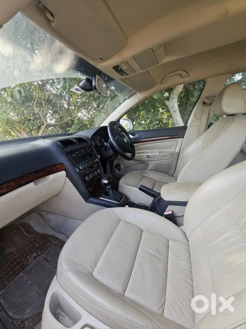 Skoda Laura - Cng Manual