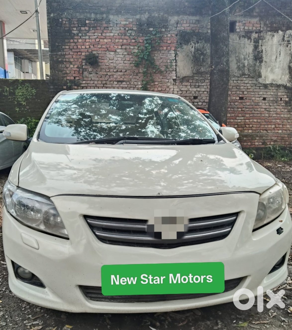 Toyota Corolla Altis Cng 2012