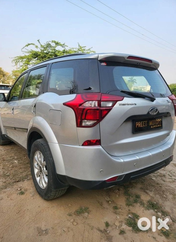 Urgent: Mahindra Xuv500 2014 - Diesel Auto