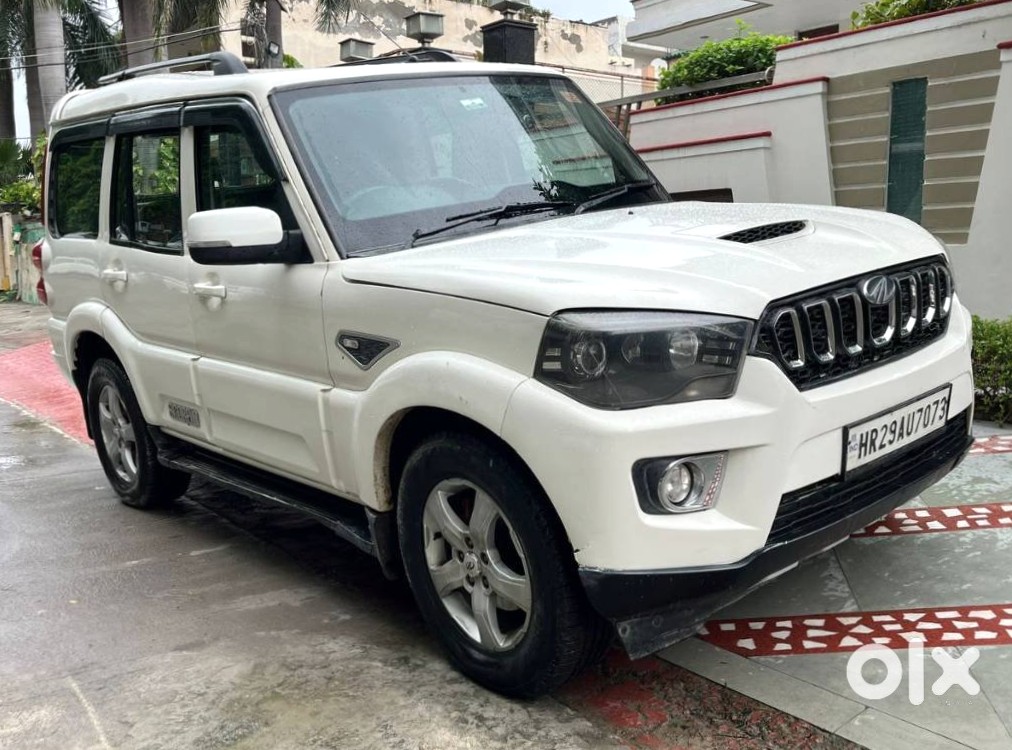 Mahindra Scorpio Automatic 2013 - Perfect For Adventure