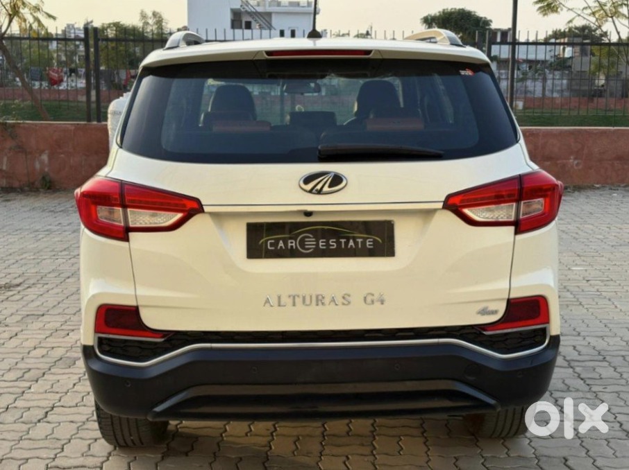 Mahindra Alturas G4 2019 Petrol