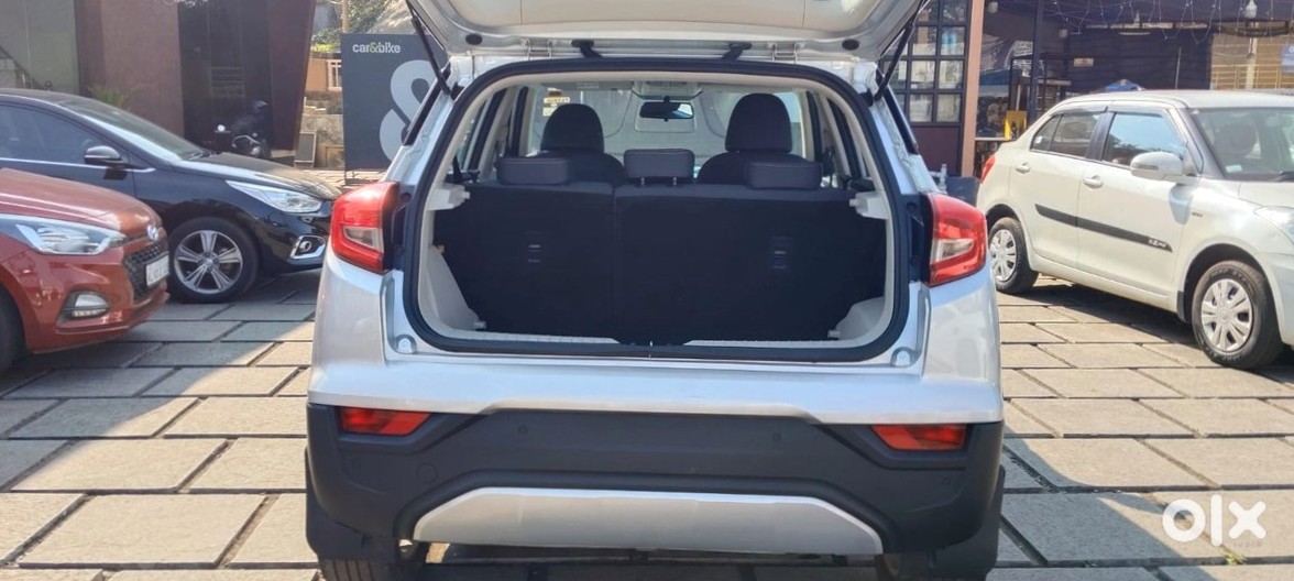 2023 Mahindra Xuv300 Cng Manual