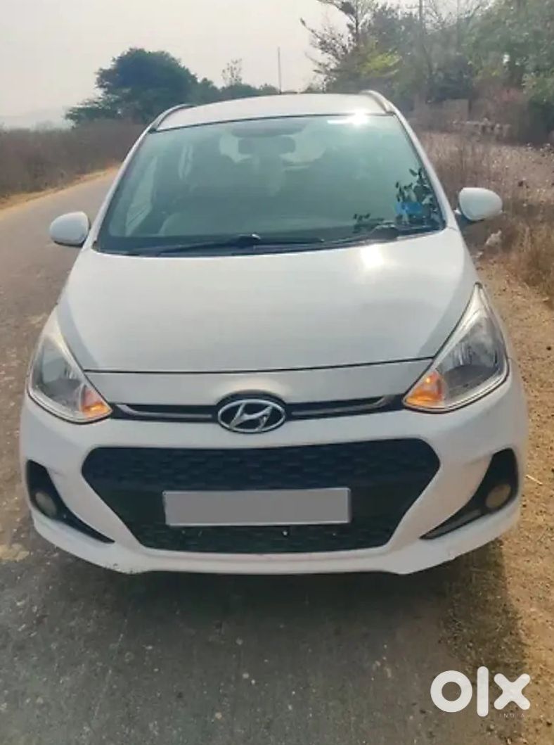 2013 Grand I10 - Family Car