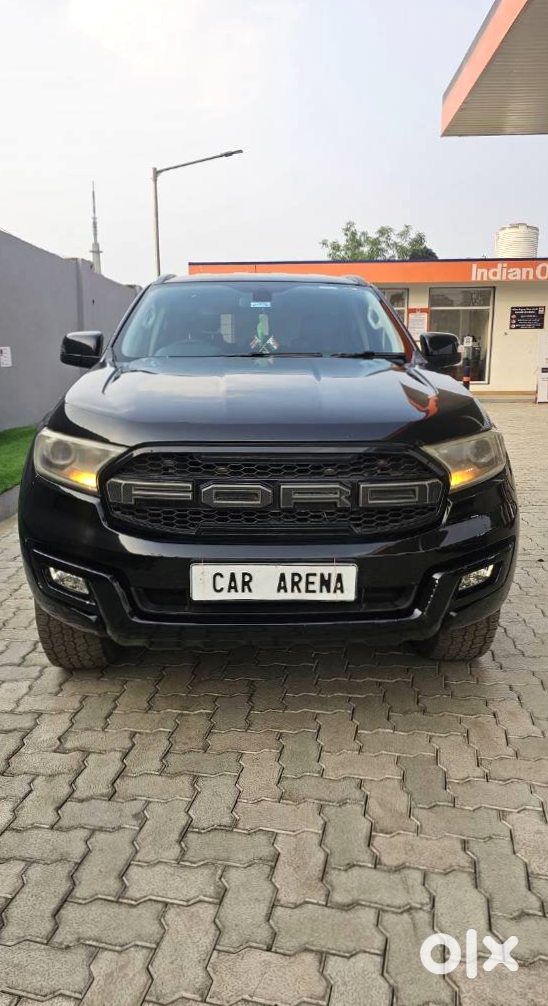 Ford Endeavour 2017 Petrol Manual | Going Abroad