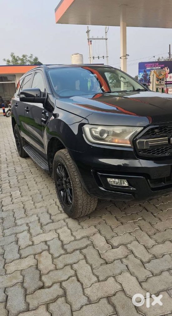 Ford Endeavour 2017 Petrol Manual | Going Abroad