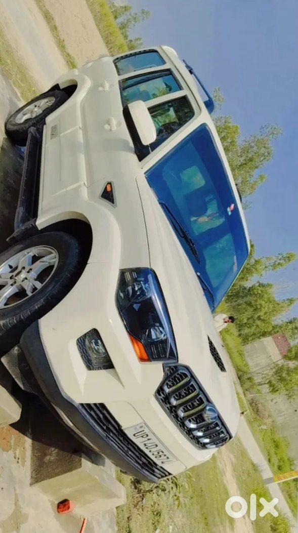 2014 Mahindra Scorpio | Petrol Manual