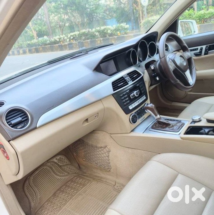 Mercedes C-class Old Model