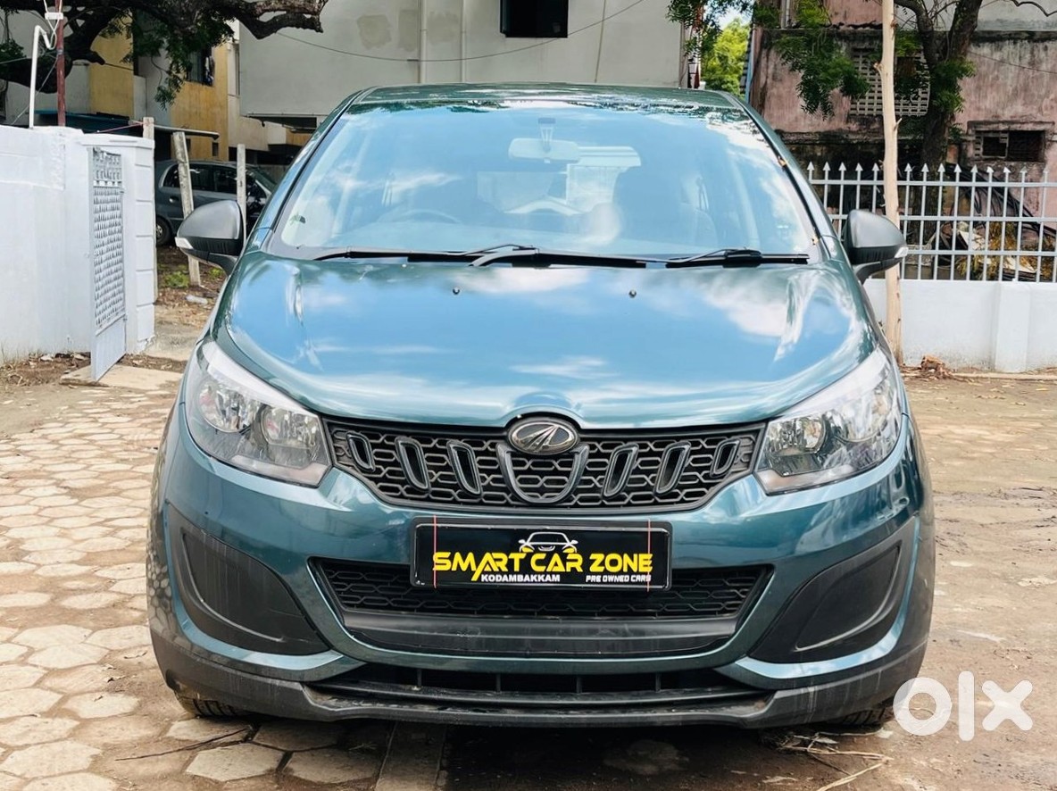 2021 Mahindra Marazzo Petrol Manual For Sale
