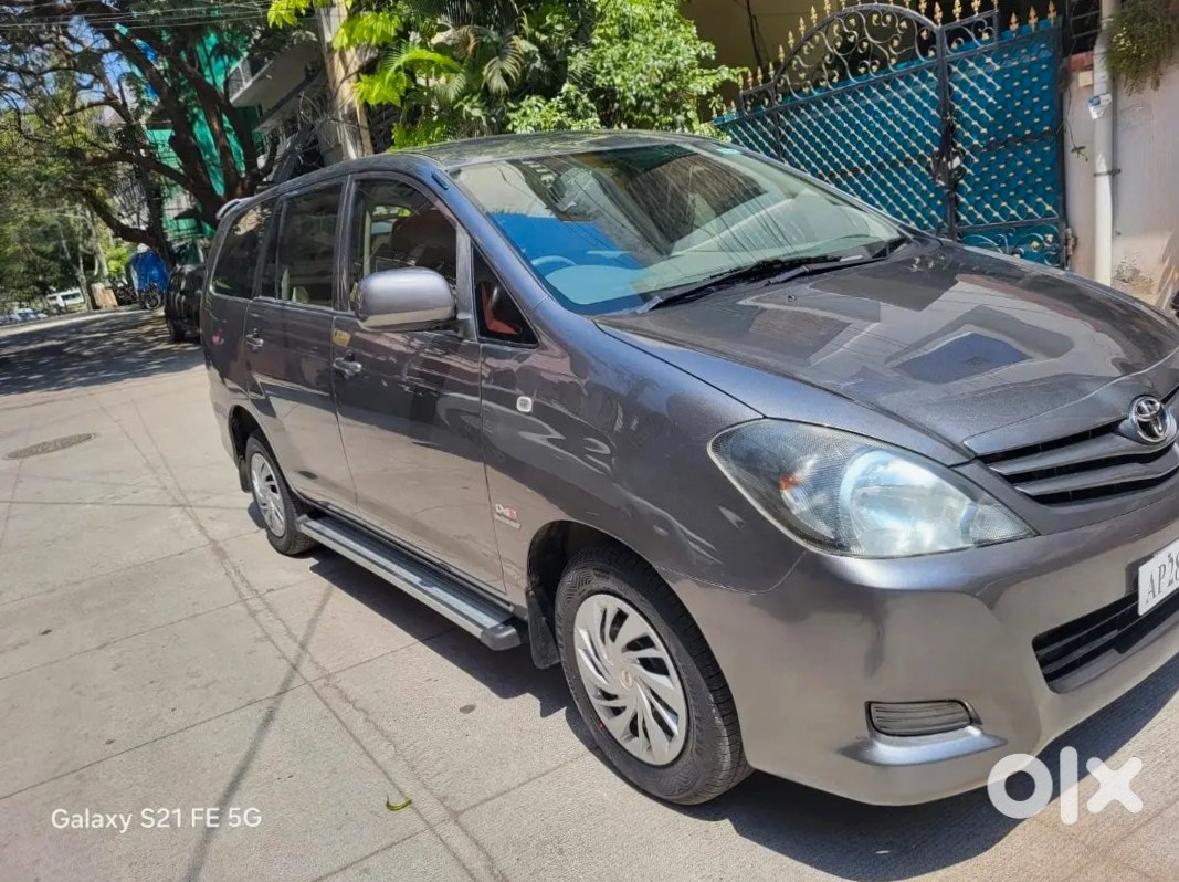 Urgent - 2012 Toyota Innova For Sale